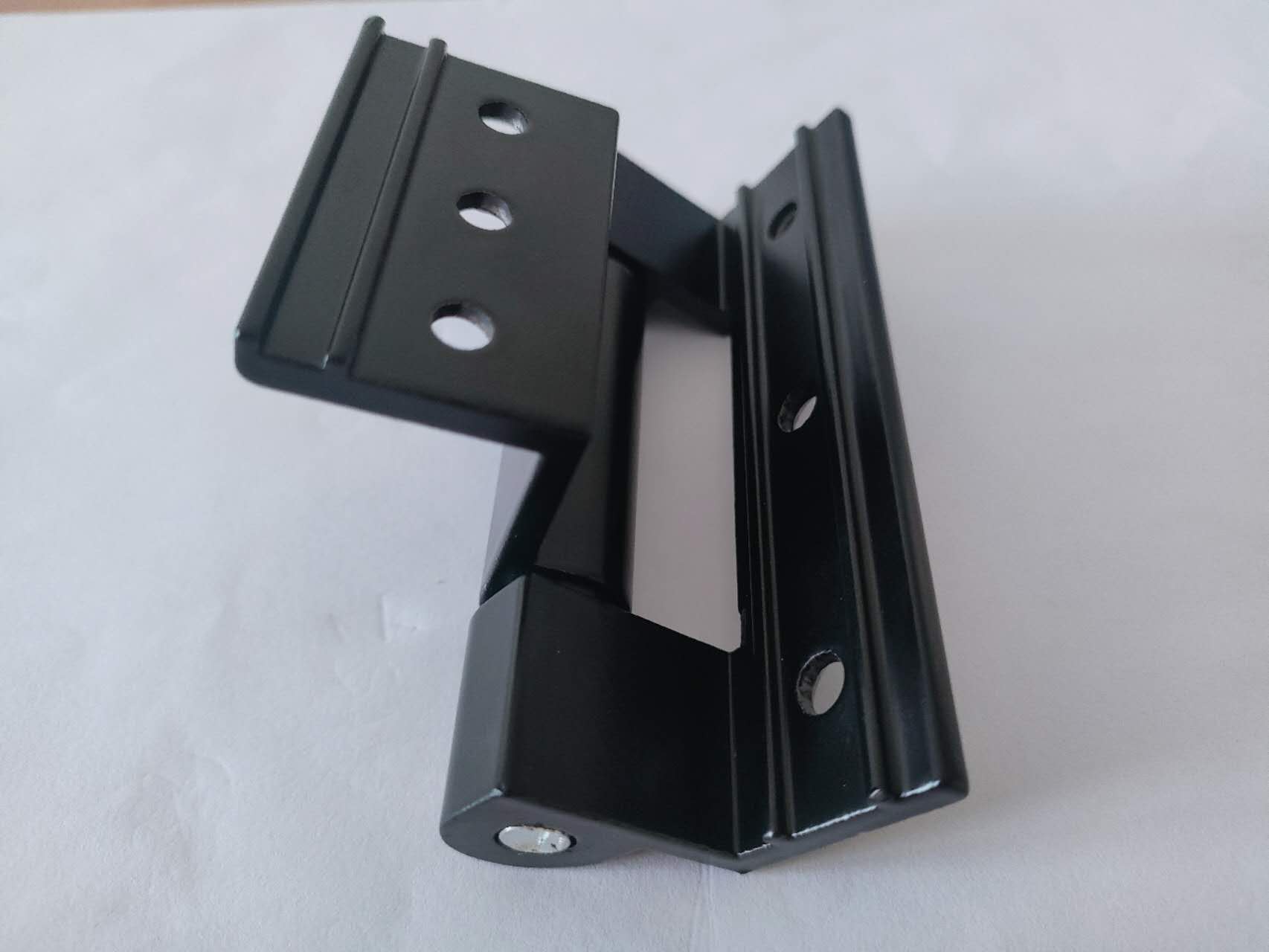 Aluminum hinge